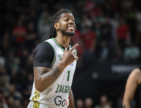 „Žalgiris“ išsiskyrė su T. Wallace'u